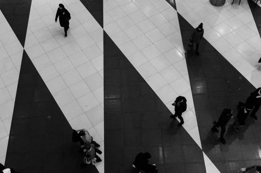 Transforming Commercial Spaces with Tiles: The Perfect Blend of Style & Functionality